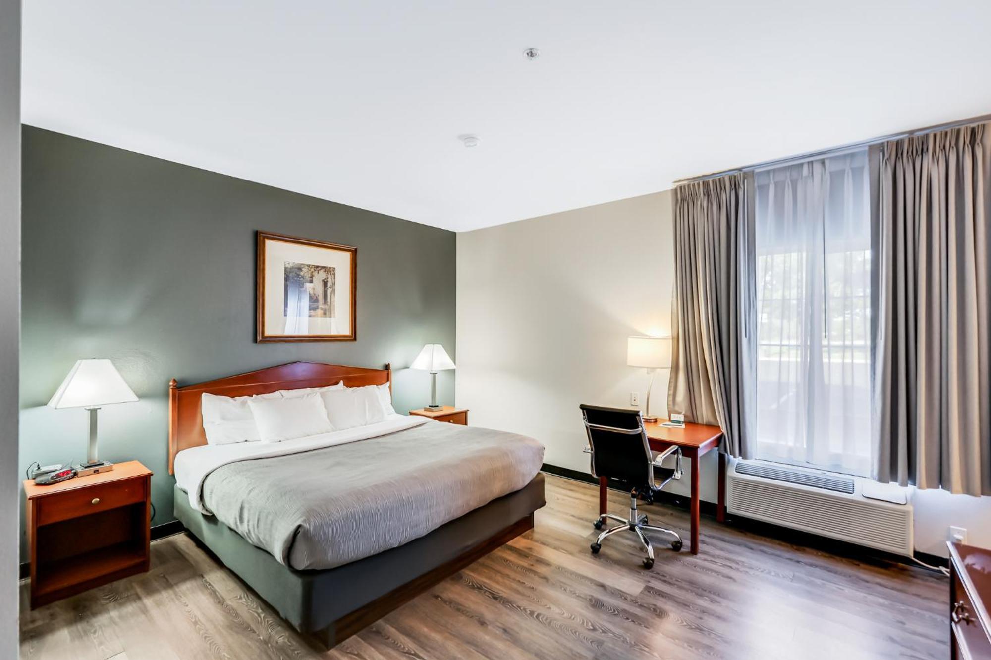 Quality Inn & Suites Of Liberty Lake Экстерьер фото
